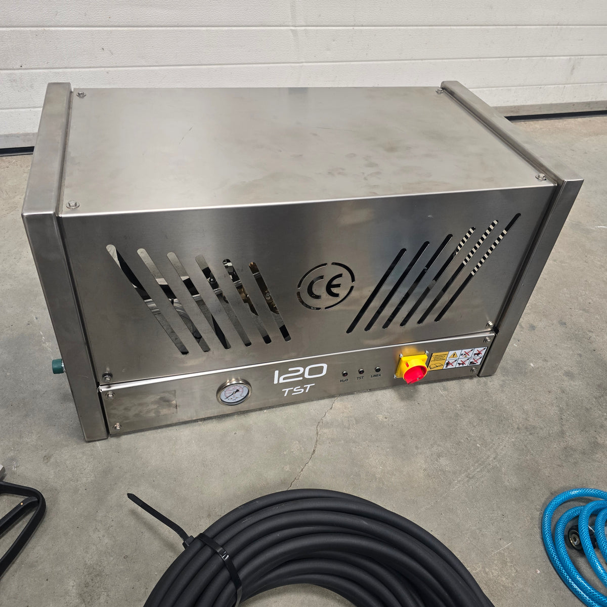 Stainless-Steel Wall-Mounted Pressure Washer – Twin Reel Pro Bundle